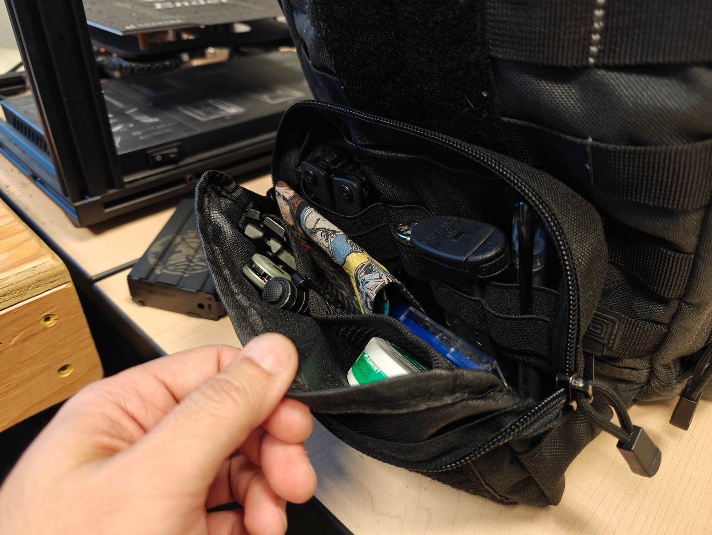 ADMIN BAG WITH MOLLE ATTACHMENT